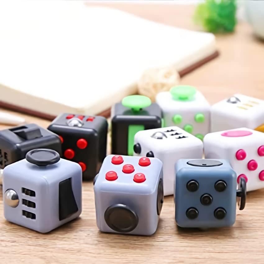 Cubo de Dados de Entretenimiento ansiedad Alivio del estrés atención Enfoque de plástico Juguete de Juego Cubo para aliviar el estrés (Patrón De Llama Marrón-Roja) 1 1712178458 924 Cubo de Dados de Entretenimiento ansiedad Alivio del estres atencion