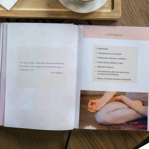AQUÍ Y AHORA Guía Mindfulness: 30 poderosas prácticas diarias, citas empoderadoras y reflexiones para vivir el momento presente y aliviar la ansiedad SEGUNDA EDICIÓN 6 Diario guía de mindfulness editorial free Tangram Romina Guillin Amazon